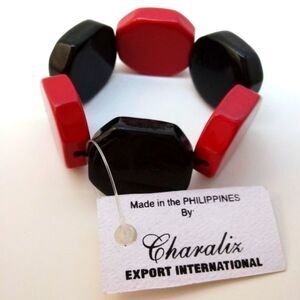 (N.W.T) Red & Black Chunky Philippines Stretch Bracelet